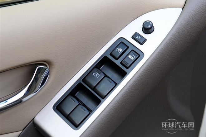 2013款 3.5L CVT 榮耀版
