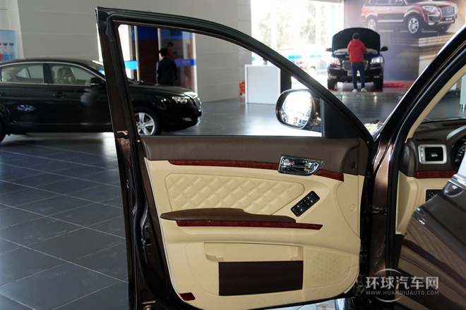 2013款 2.0T 手動兩驅(qū)智尊版