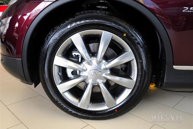 2013款 2.5L 兩驅(qū)尊雅版