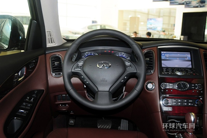 2013款 2.5L 兩驅(qū)尊雅版