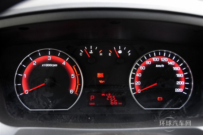 2014款 2.0T 兩驅(qū)自動(dòng)精英柴油版