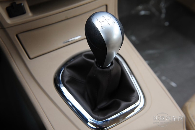 2013款 2.0L 手動(dòng)舒適型