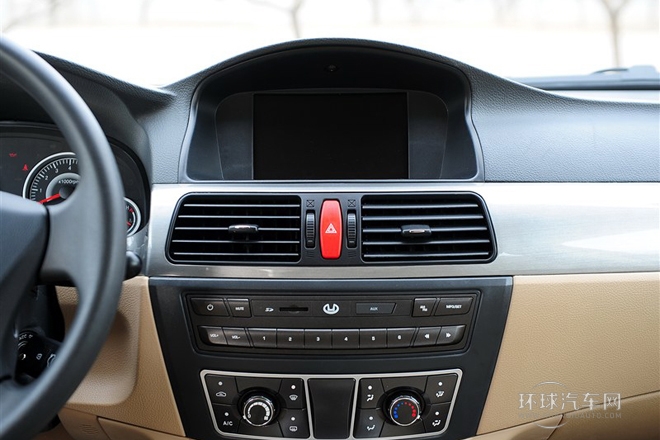 2013款 2.0L 手動(dòng)舒適型