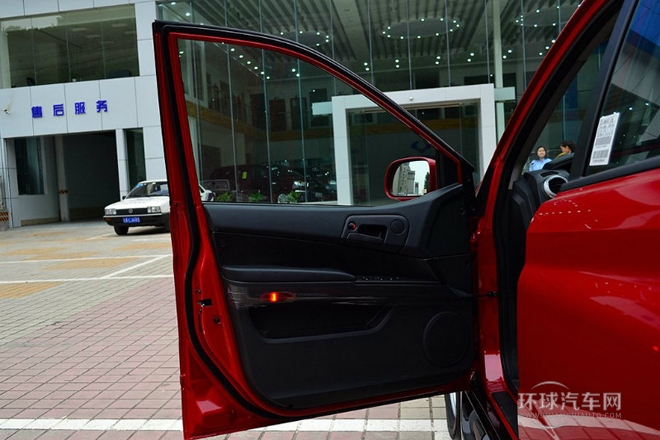 2014款 2.3L 兩驅(qū)自動舒適汽油版