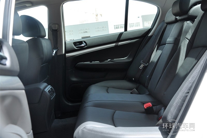 2013款 G25 Sedan 運(yùn)動(dòng)版
