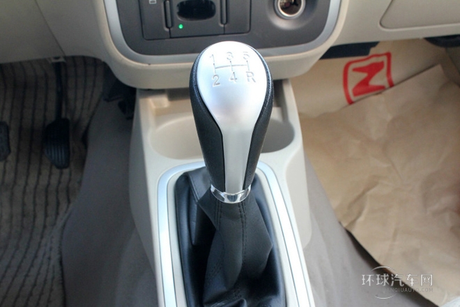 2010款 1.3L 手動(dòng)舒適型
