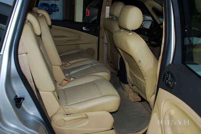 2008款 2.3L 7座時(shí)尚型