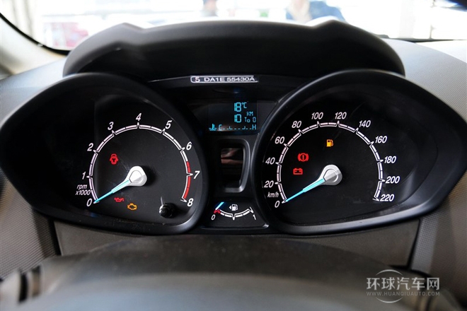 2013款 兩廂 1.5L 手動(dòng)時(shí)尚型