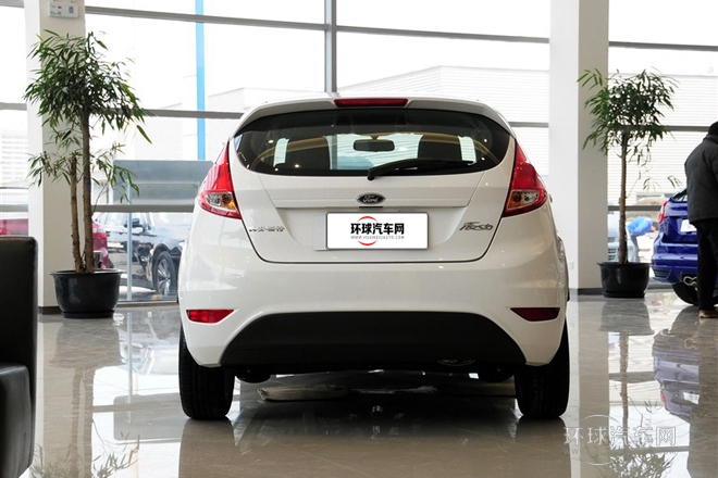 2013款 兩廂 1.5L 手動(dòng)時(shí)尚型