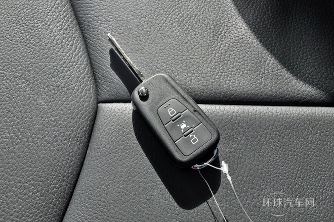 2013款 1.8T 4WD 自動(dòng)行政版