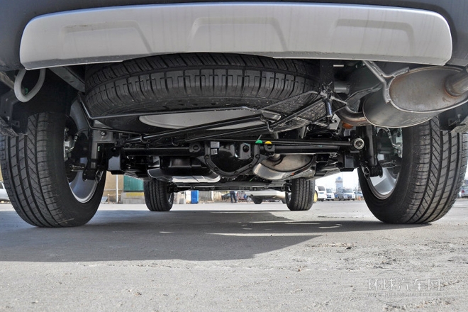 2013款 1.8T 4WD 自動(dòng)行政版