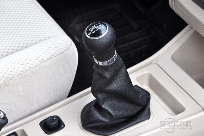 2009款 兩廂 1.5L 手動(dòng)精英型