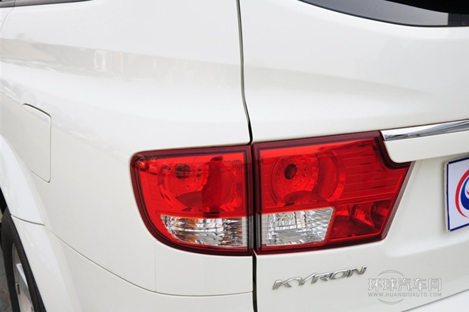 2011款 2.0T 兩驅豪華導航版