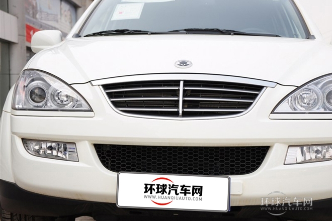 2011款 2.0T 兩驅(qū)豪華導(dǎo)航版