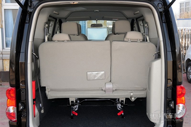 2014款 1.6L 手動(dòng)尊貴型 國(guó)V
