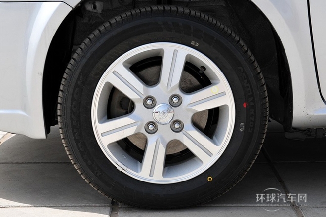 2011款 三廂 1.5L 手動(dòng)舒適型