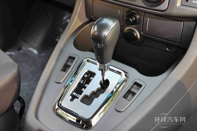 2014款 2.0T 柴油兩驅(qū)精英導(dǎo)航版