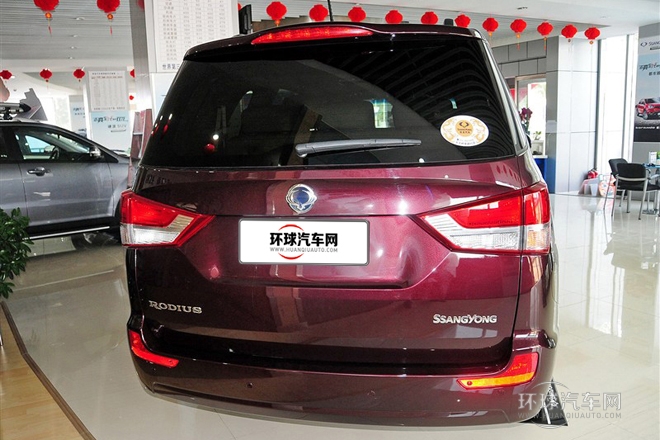 2014款 2.0T 柴油四驅(qū)豪華導(dǎo)航版