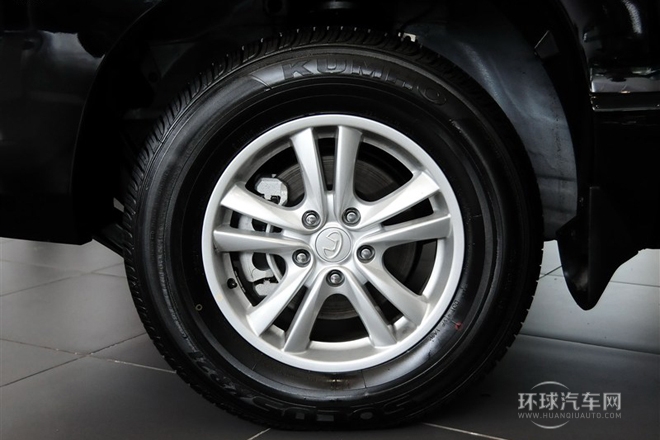 2013款 1.8T 自動(dòng)兩驅(qū)天窗版