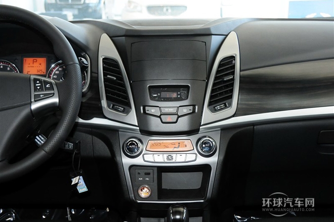 2014款 2.0L 汽油兩驅(qū)自動(dòng)豪華導(dǎo)航版