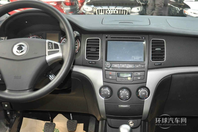 2011款 2.0T 柴油兩驅手動舒適導航版