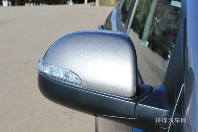 2011款 2.0T 柴油兩驅(qū)手動舒適導(dǎo)航版