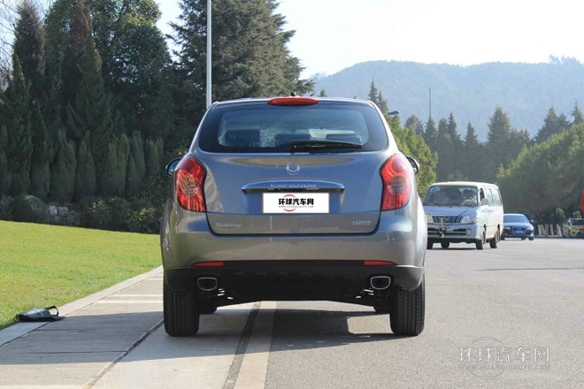 2011款 2.0T 柴油兩驅(qū)手動舒適導(dǎo)航版