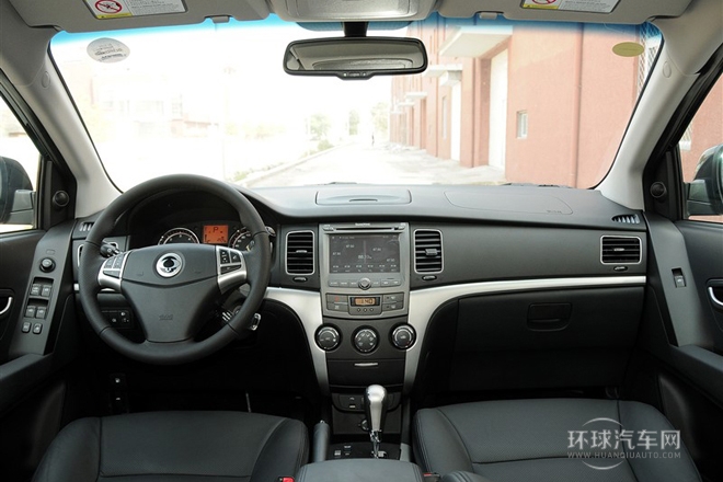 2011款 2.0T 柴油兩驅(qū)自動豪華導(dǎo)航版