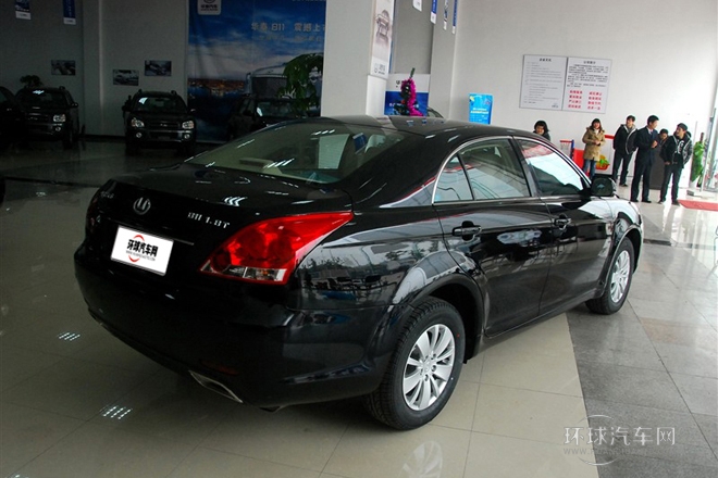 2011款 1.8T 手動(dòng)舒適汽油版