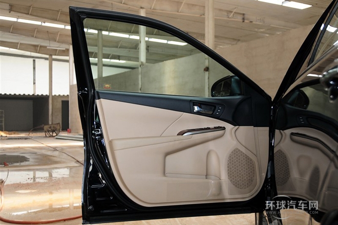 2012款 2.5V 至尊導(dǎo)航版