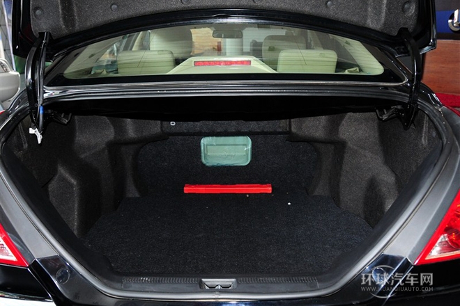 2011款 1.8T 自動(dòng)豪華汽油版