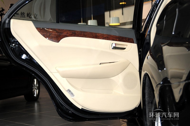 2011款 1.8T 自動(dòng)舒適汽油版