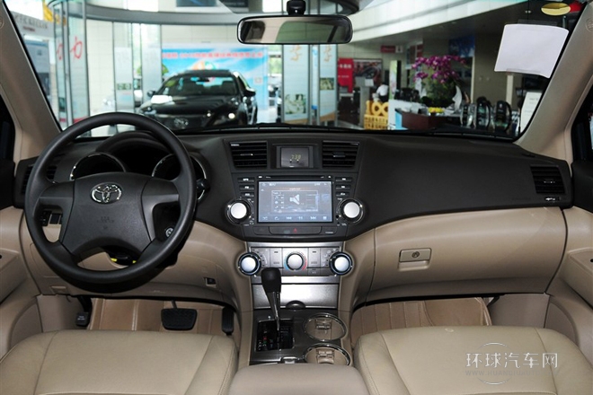 2013款 2.7L 兩驅(qū)5座紫金版
