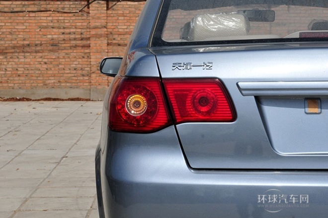 2011款 三廂 1.5L 手動(dòng)標(biāo)準(zhǔn)型
