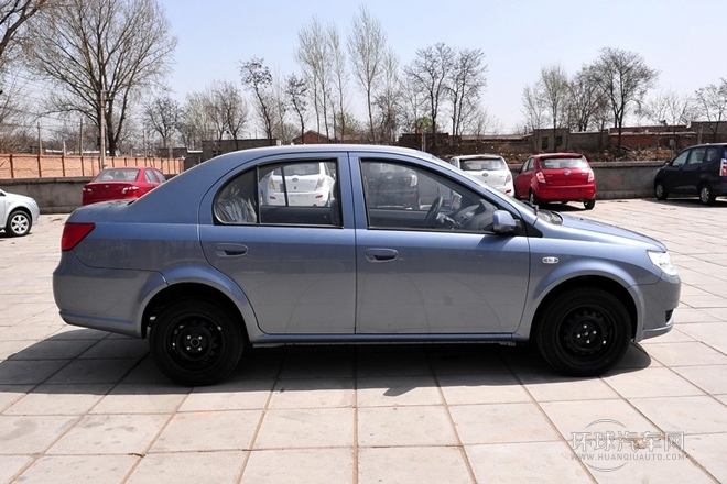 2011款 三廂 1.5L 手動標(biāo)準(zhǔn)型