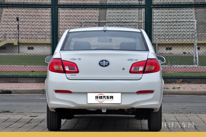 2013款 1.5L 手動(dòng)進(jìn)取型 國V