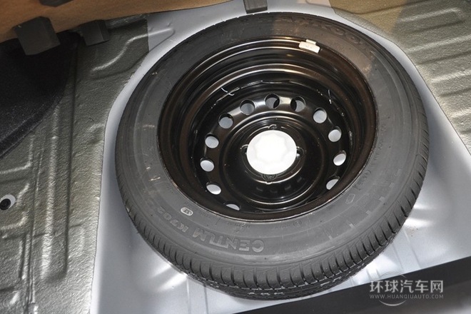 2013款 1.5L 手動標(biāo)準(zhǔn)型 國V