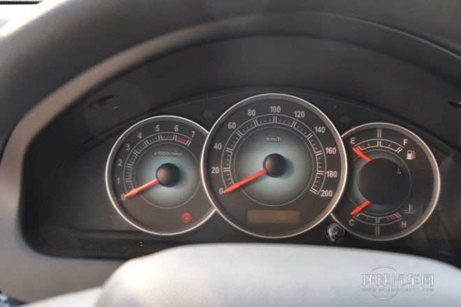2013款 1.5L 手動(dòng)標(biāo)準(zhǔn)型 國(guó)V
