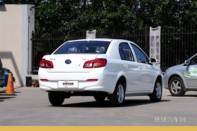 2013款 1.5L 手動(dòng)進(jìn)取型 國(guó)IV