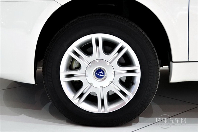 2010款 1.6L 汽油標(biāo)準(zhǔn)型5座