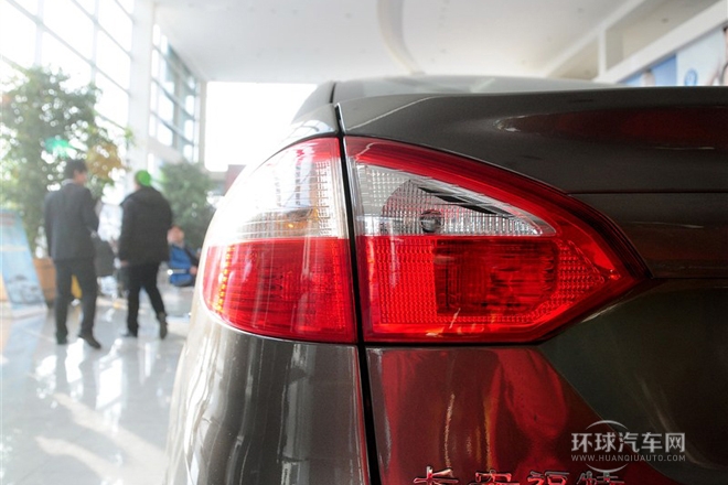 2013款 三廂 1.5L 手動風(fēng)尚型