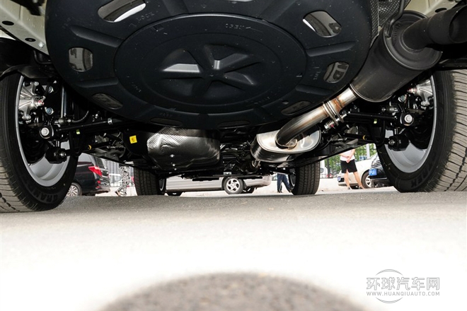 2012款 2.7L 兩驅(qū)7座豪華版