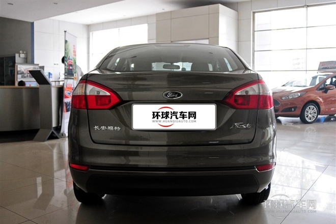 2013款 三廂 1.5L 手動(dòng)時(shí)尚型