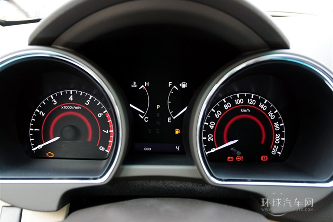 2012款 2.7L 兩驅(qū)7座豪華版
