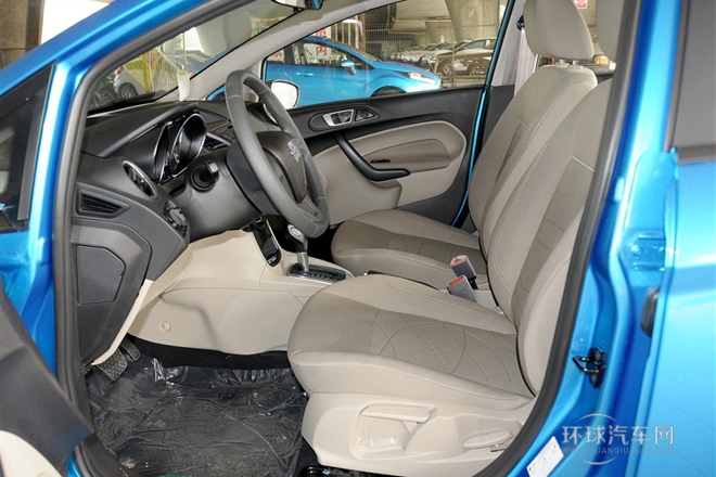 2013款 三廂 1.5L 自動時尚型