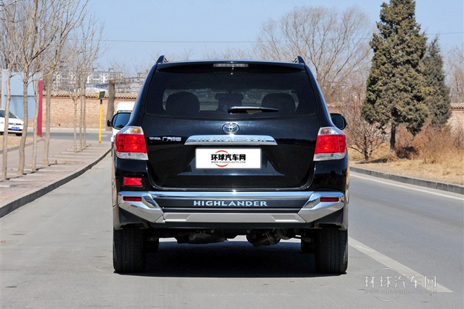 2012款 2.7L 兩驅(qū)7座豪華導航版
