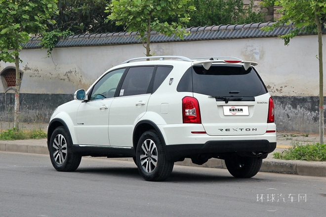 2014款 2.7T 四驅(qū)豪華導(dǎo)航版7座