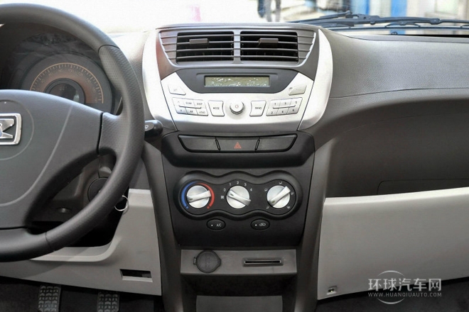 2013款 1.0L 標(biāo)準(zhǔn)型