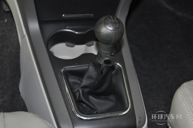 2013款 1.3L 手動(dòng)舒適型4A90M