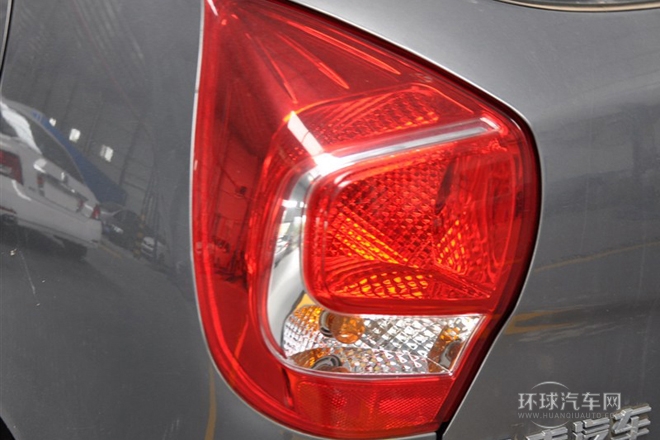 2011款 1.5L 手動豪華型